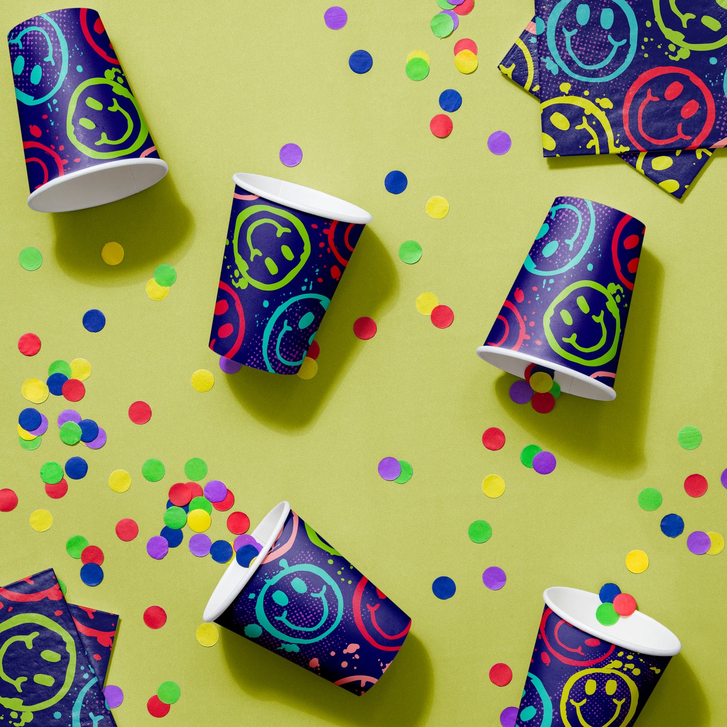 Graffiti Party Hot or Cold Paper Cups 96 ct Lifestyle Image