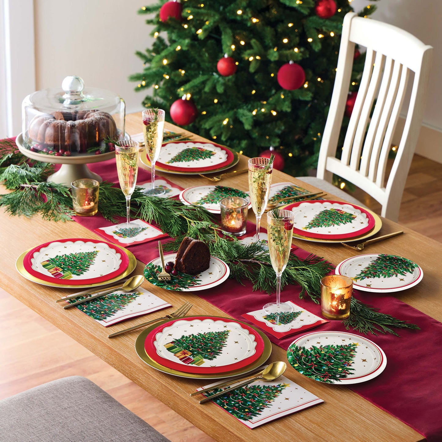 Sparkling Spruce Christmas Paper Plates 96 ct