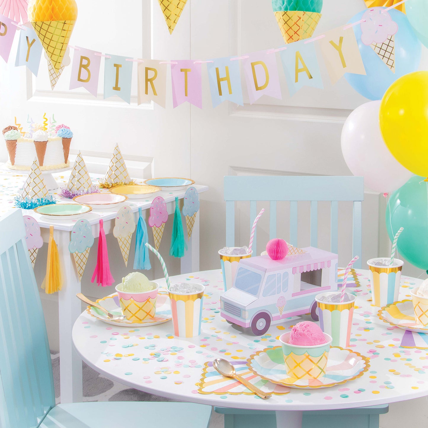 Ice Cream Party Treat Cups with Spoons 96 ct